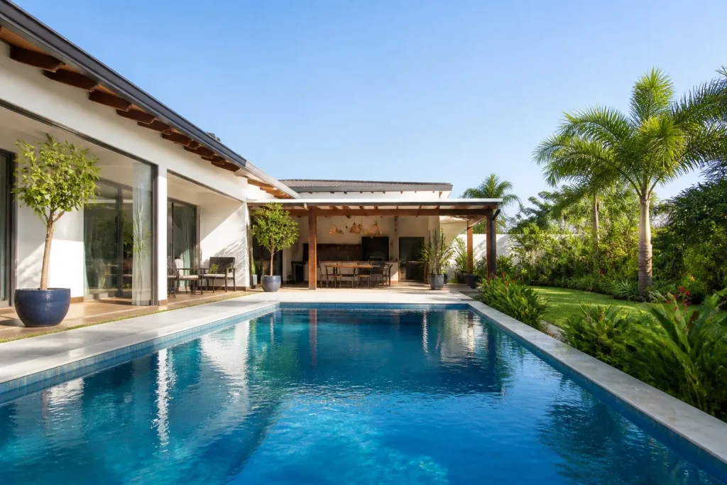 Casa familiar con piscina y jardÃ­n en UrubÃ³